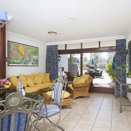 Daire Sunsuites Carolina *