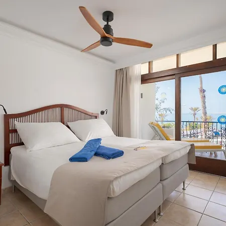 Sunsuites Carolina Apartman