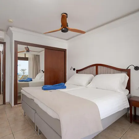 Sunsuites Carolina Apartman